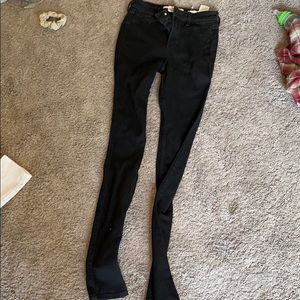 black skinny jeans